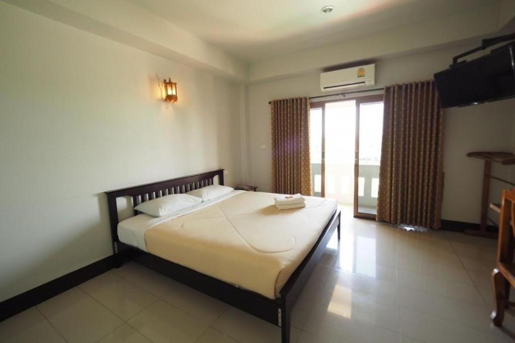 Amornsukhothai Hotel Exterior foto