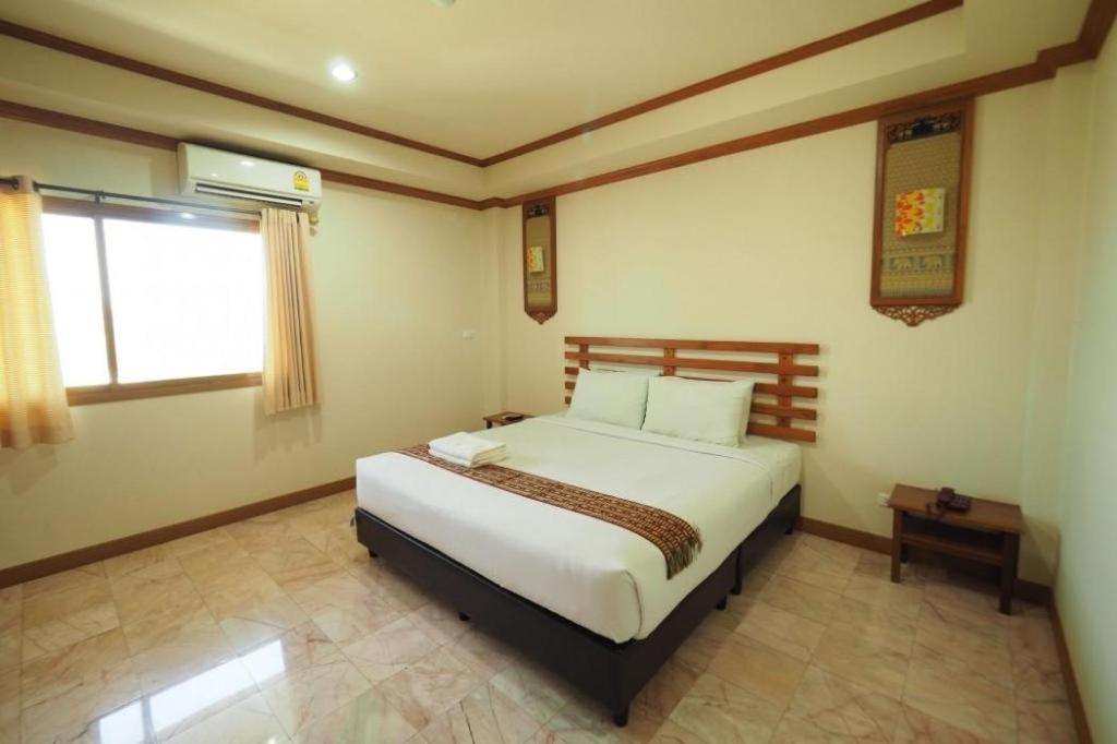 Amornsukhothai Hotel Exterior foto